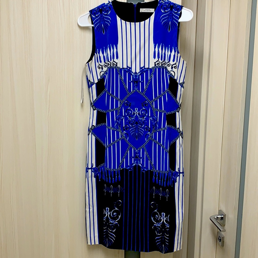 The dress Gianni Versace size 42